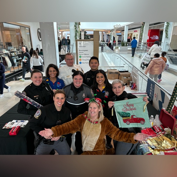 ✨LOLAGLOW42 IS LIVE✨ - Picture 3 of 8